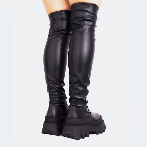 Knee High Boots Made in Italy Size 8 Stylish Leather Boots - Picture 2 of 6